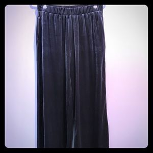 UNIQLO Silver, velour pants!